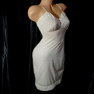 CAROL BRENT Full Slip Dress IVORY CREAM Satin Nylon Fitted Bias Cut SMALL